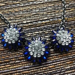torrid Jewelry - Torrid Blue Silver Flower Necklace torrid Jewelry - Torrid Blue Silver Flower Necklace